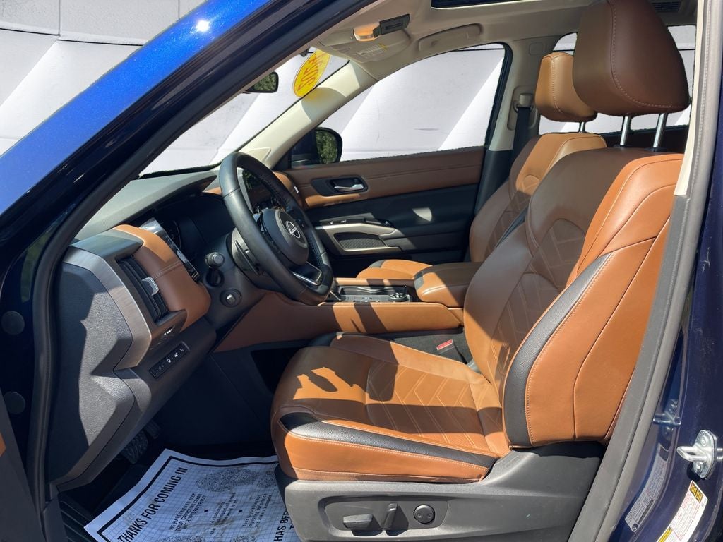 2024 Nissan Pathfinder Platinum