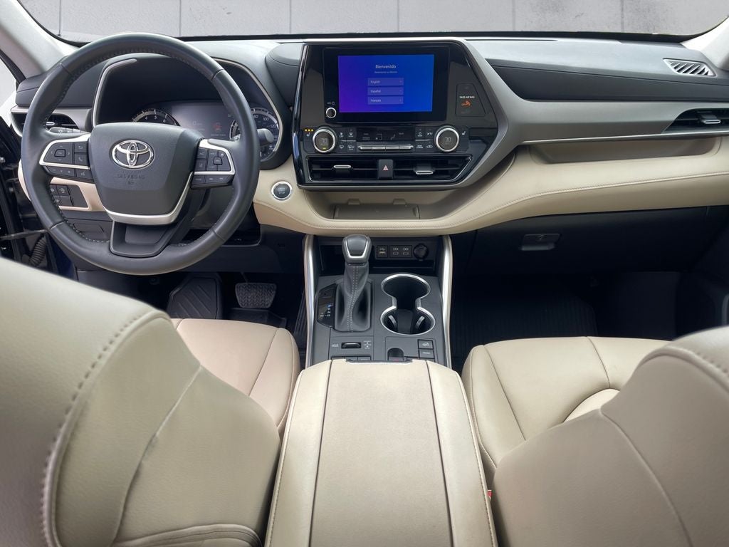 2023 Toyota Highlander Base