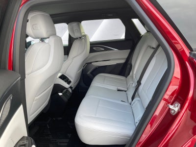 2024 Cadillac LYRIQ Luxury 2