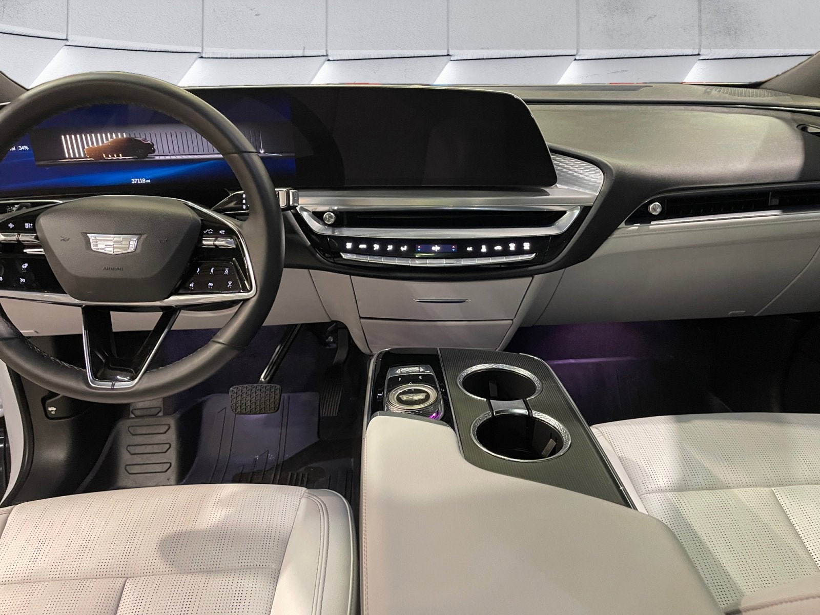 2024 Cadillac LYRIQ Sport 1