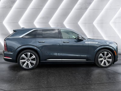 2025 Cadillac ESCALADE IQ Luxury 2