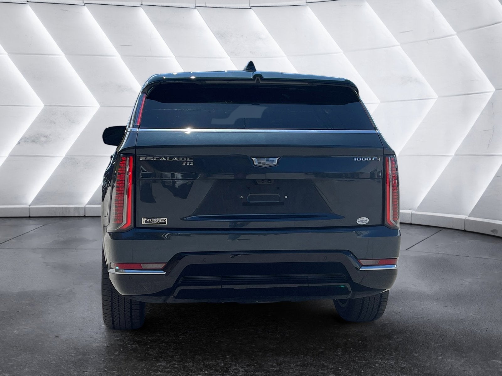2025 Cadillac ESCALADE IQ Luxury 2