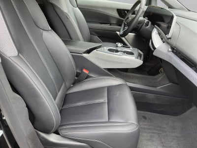 2025 Cadillac OPTIQ Luxury 1