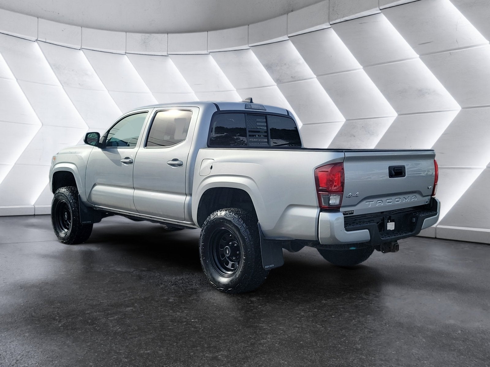 2022 Toyota Tacoma 4WD SR
