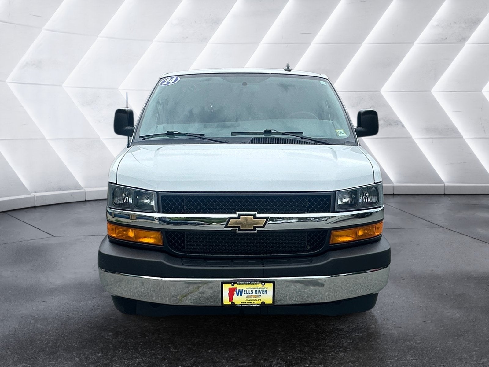 2024 Chevrolet Express Cargo 2500 WT