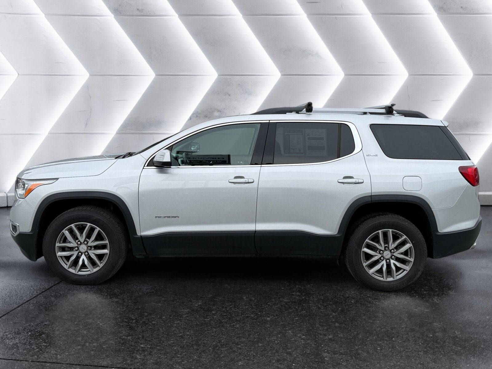 2017 GMC Acadia SLE