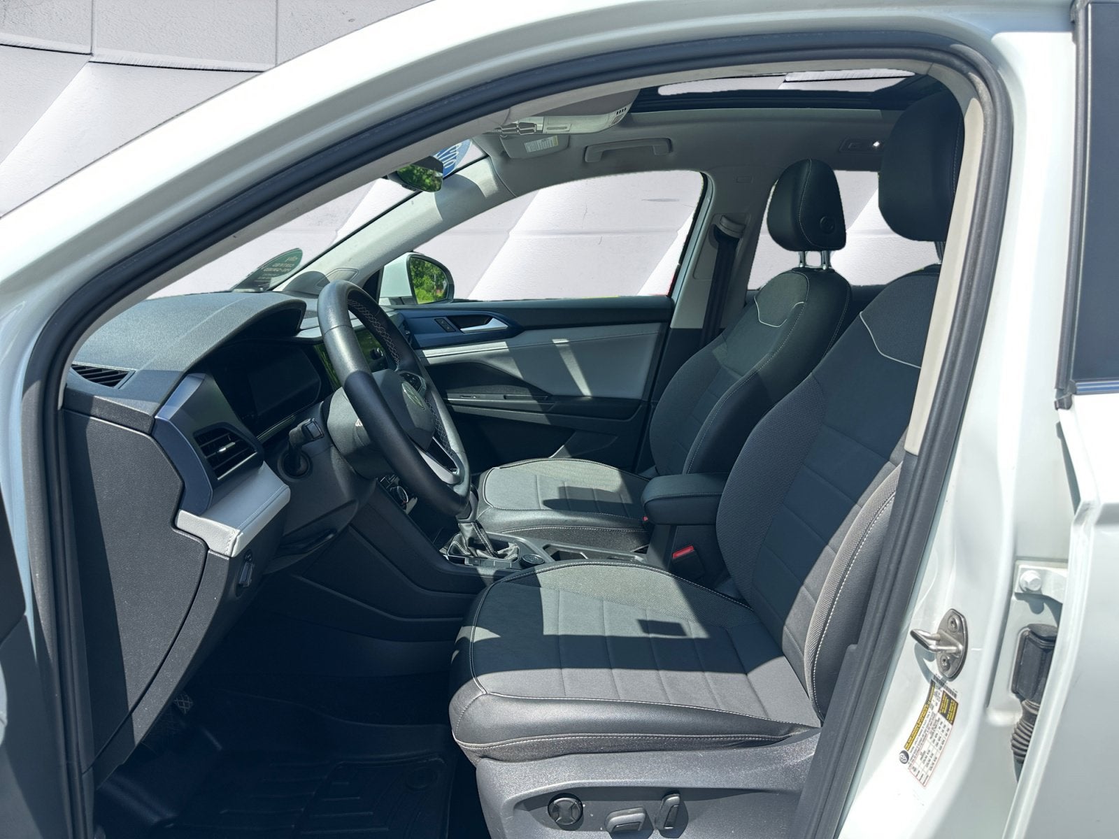 2023 Volkswagen Taos SE