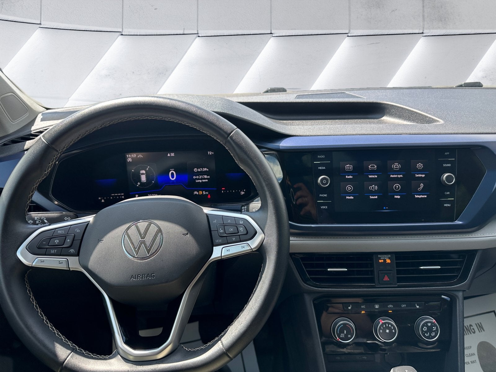 2023 Volkswagen Taos SE