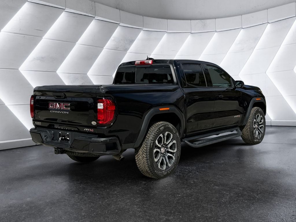 2024 GMC Canyon AT4