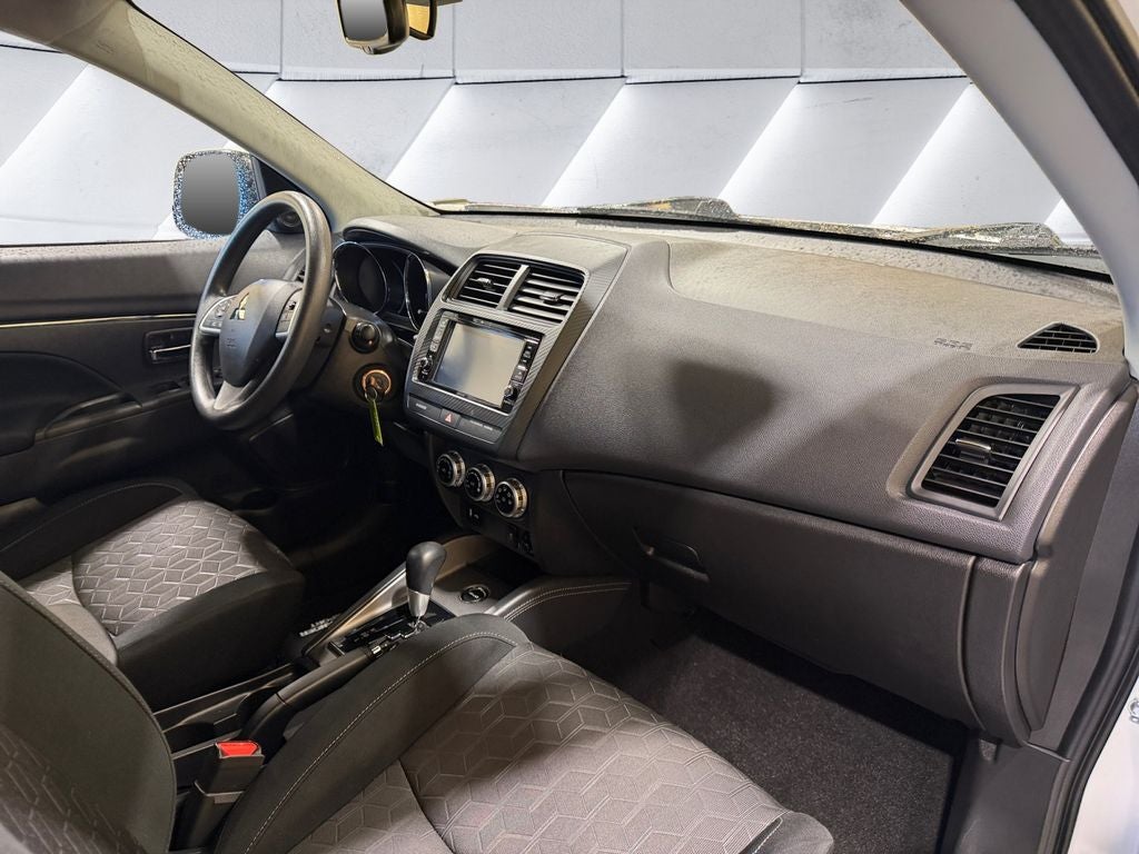 2025 Mitsubishi Outlander Sport Base