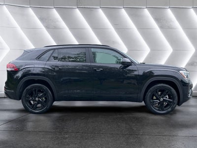2026 Volkswagen Atlas Cross Sport SEL R-Line Black