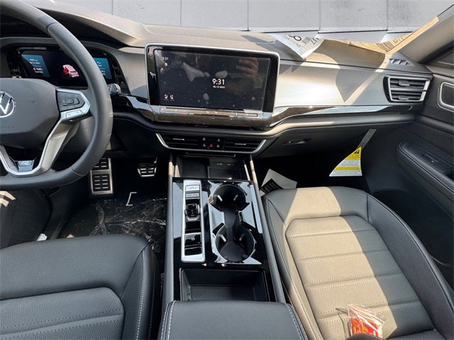 2024 Volkswagen Atlas Cross Sport 2.0T SEL R-Line