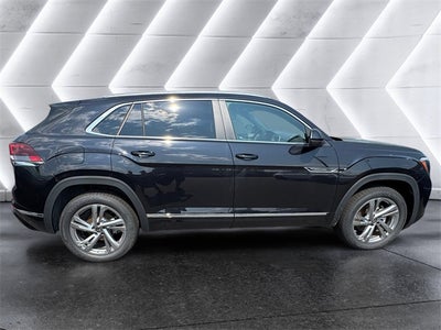 2024 Volkswagen Atlas Cross Sport 2.0T SEL R-Line