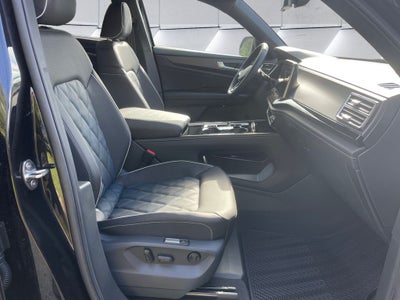 2026 Volkswagen Atlas Cross Sport SEL Premium R-Line