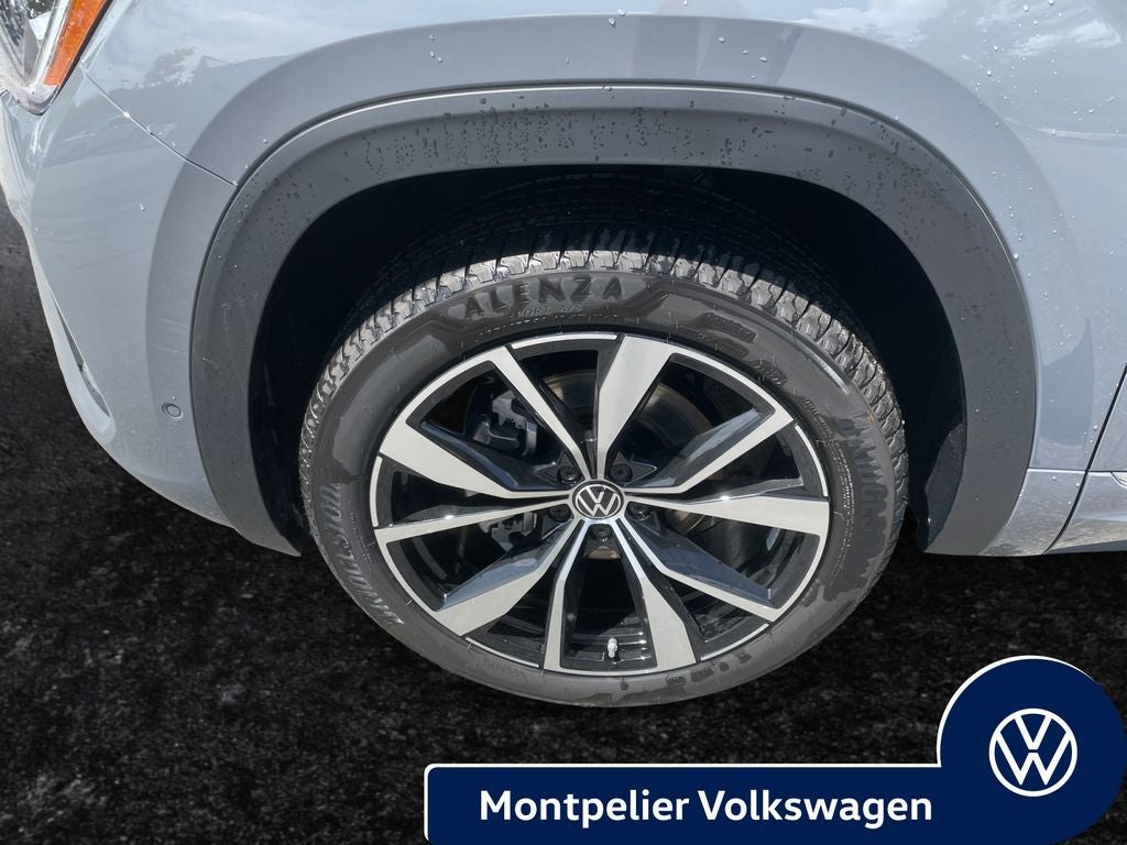 2026 Volkswagen Atlas Cross Sport 2.0T SEL Premium R-Line