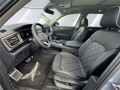 2025 Volkswagen Atlas 2.0T SEL Premium R-Line