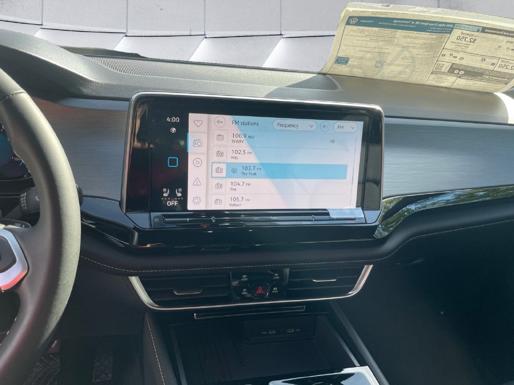 2026 Volkswagen Atlas Cross Sport SE w/Technology