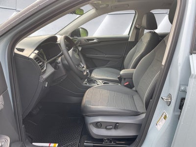 2026 Volkswagen Taos 1.5T SE Black