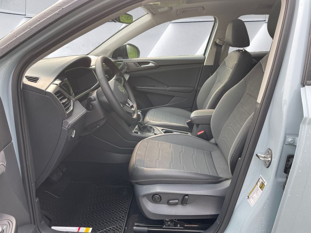 2026 Volkswagen Taos 1.5T SE Black