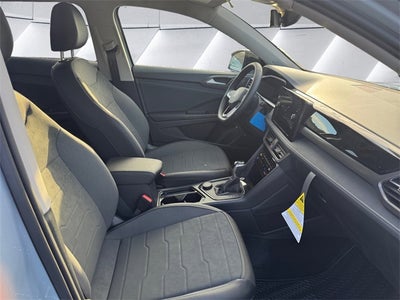 2026 Volkswagen Taos 1.5T SE Black