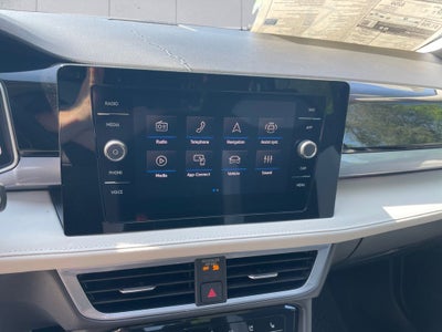 2026 Volkswagen Taos 1.5T SEL