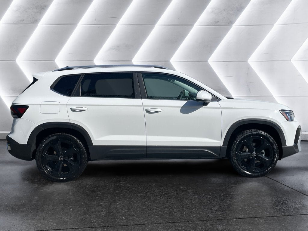 2027 Volkswagen Taos 1.5T SEL