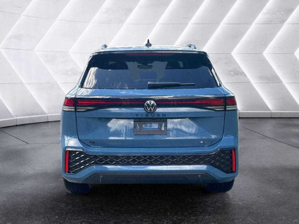 2026 Volkswagen Tiguan SE R-Line Black