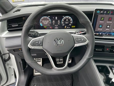 2026 Volkswagen Tiguan 2.0T SE R-Line Black