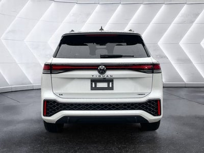 2026 Volkswagen Tiguan 2.0T SE R-Line Black