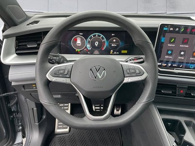 2026 Volkswagen Tiguan 2.0T SE R-Line Black