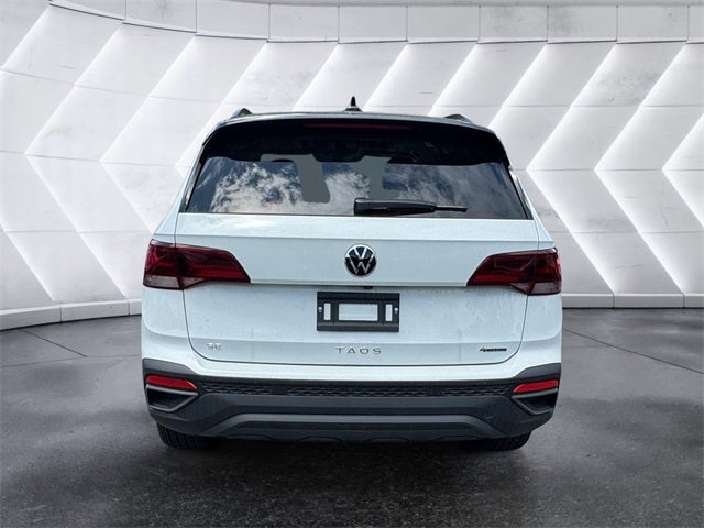 2024 Volkswagen Taos 1.5T SE