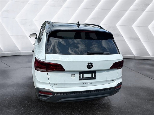 2024 Volkswagen Taos 1.5T SE