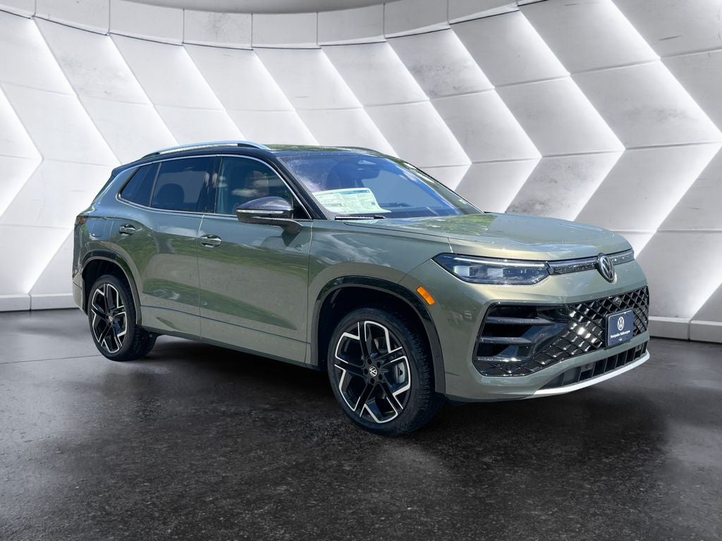 2026 Volkswagen Tiguan 2.0T SEL R-Line Turbo