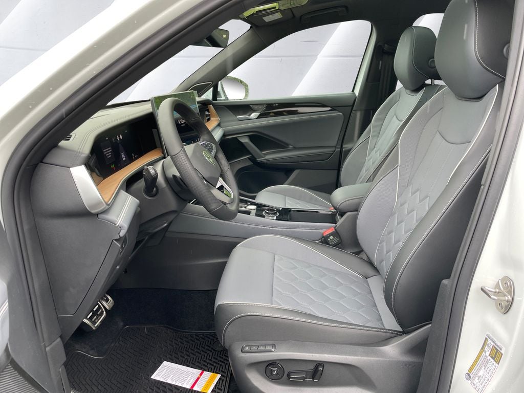 2026 Volkswagen Tiguan 2.0T SEL R-Line Turbo