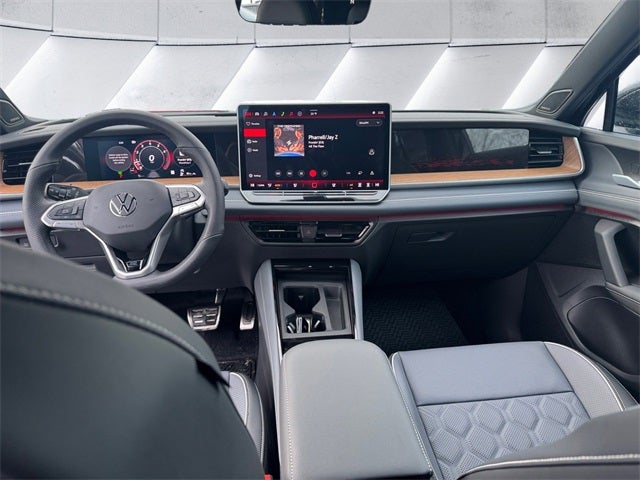 2026 Volkswagen Tiguan 2.0T SEL R-Line Turbo