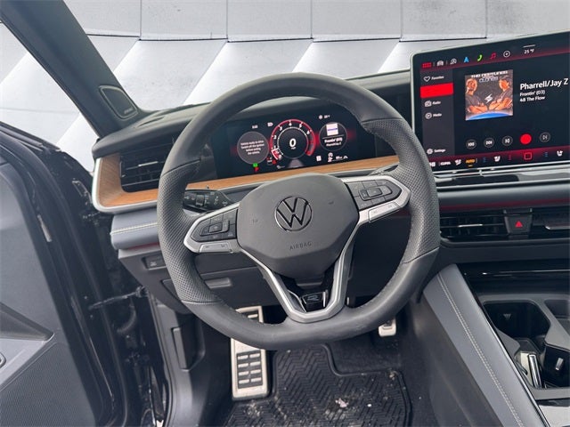 2026 Volkswagen Tiguan 2.0T SEL R-Line Turbo