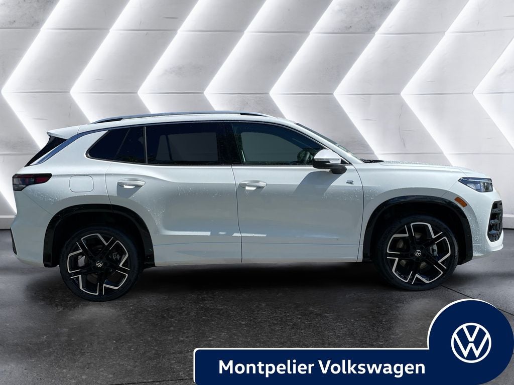 2026 Volkswagen Tiguan 2.0T SEL R-Line