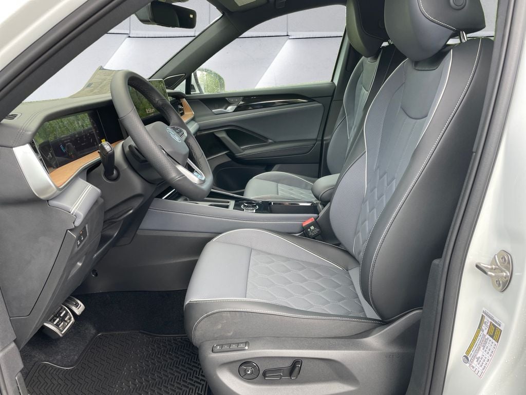 2026 Volkswagen Tiguan 2.0T SEL R-Line Turbo