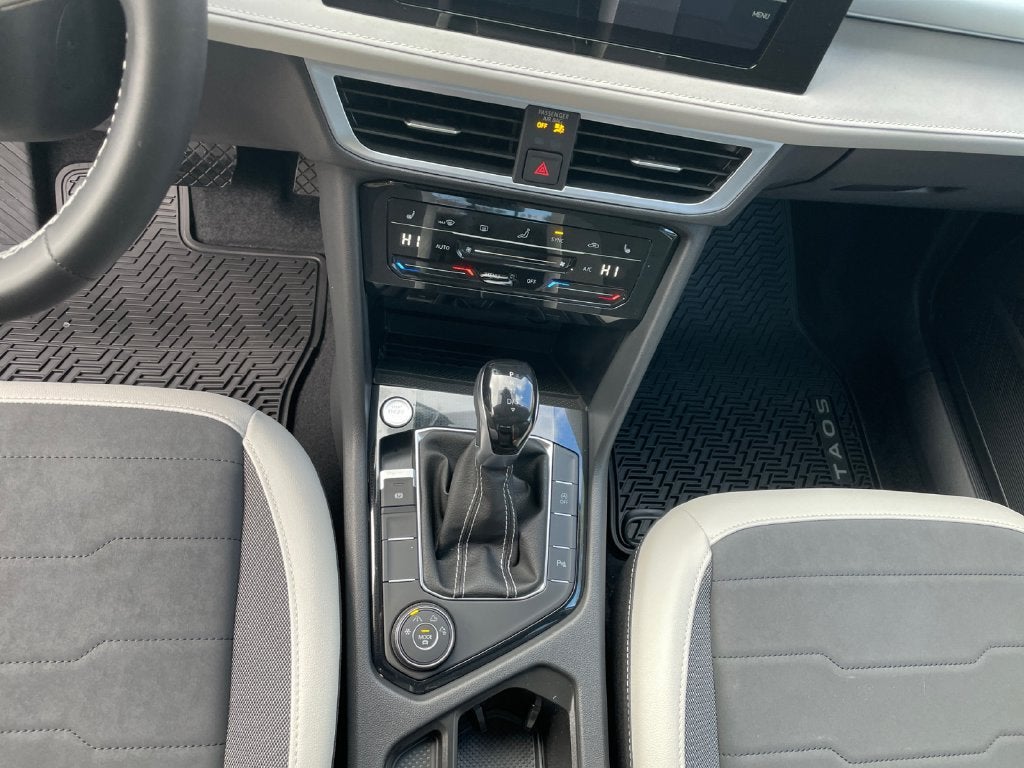 2027 Volkswagen Taos 1.5T SE