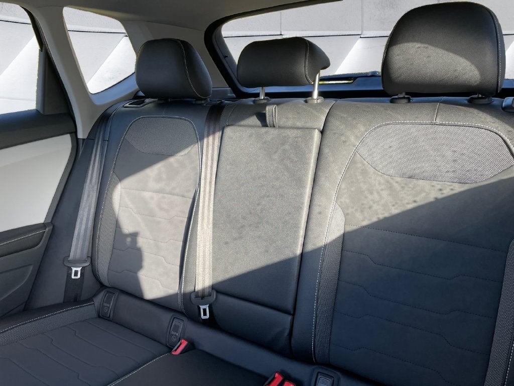 2027 Volkswagen Taos 1.5T SE