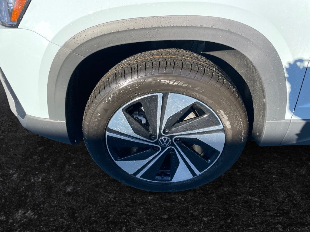 2027 Volkswagen Taos 1.5T SE
