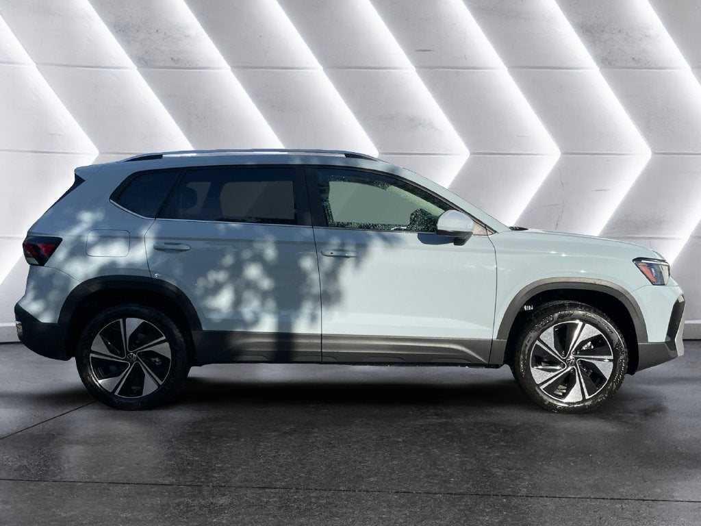 2027 Volkswagen Taos 1.5T SE