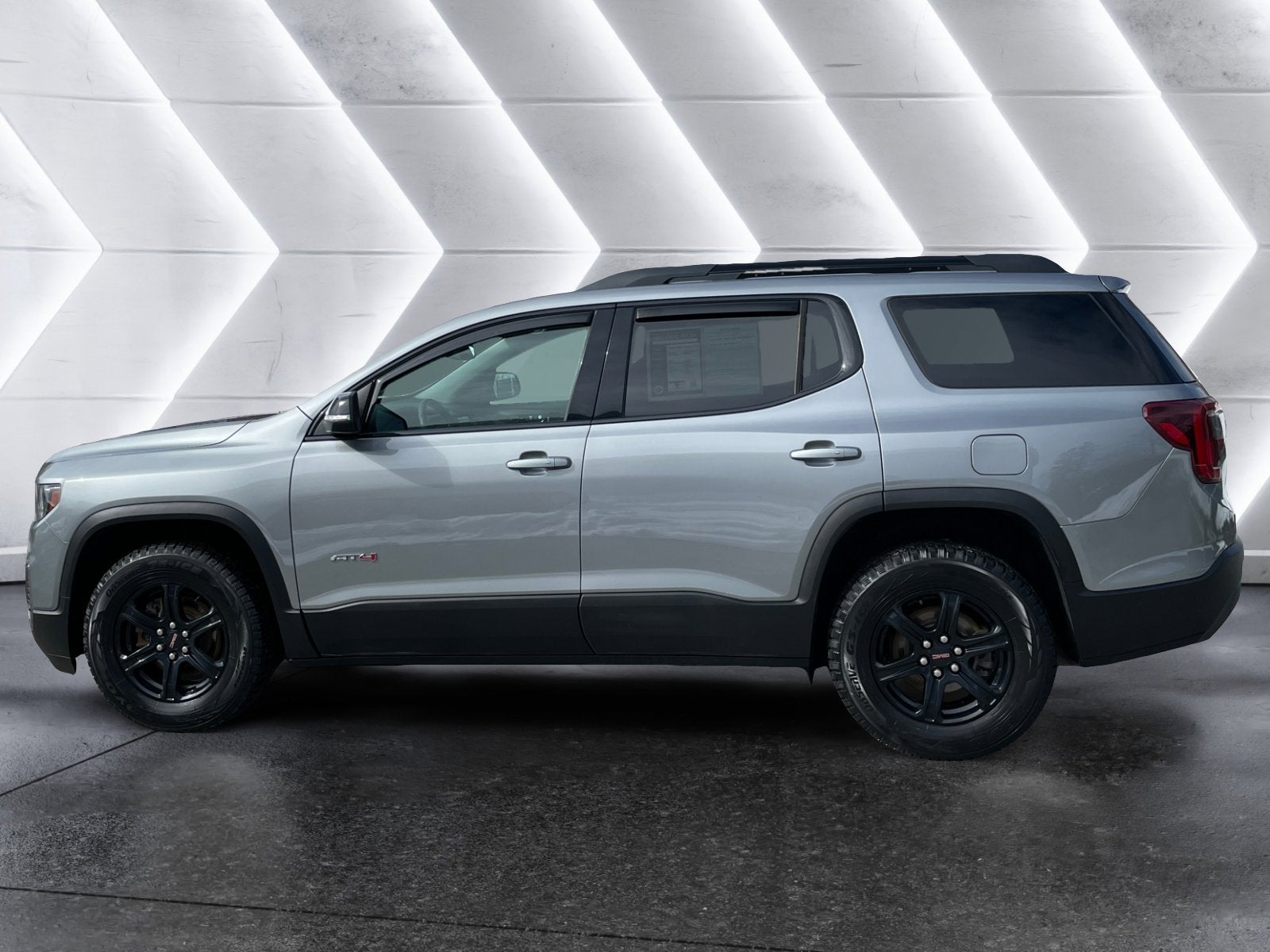 2023 GMC Acadia AT4