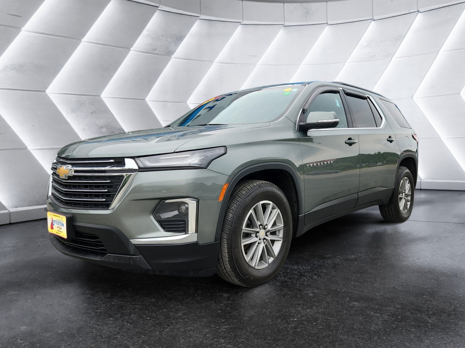 2023 Chevrolet Traverse LT Leather