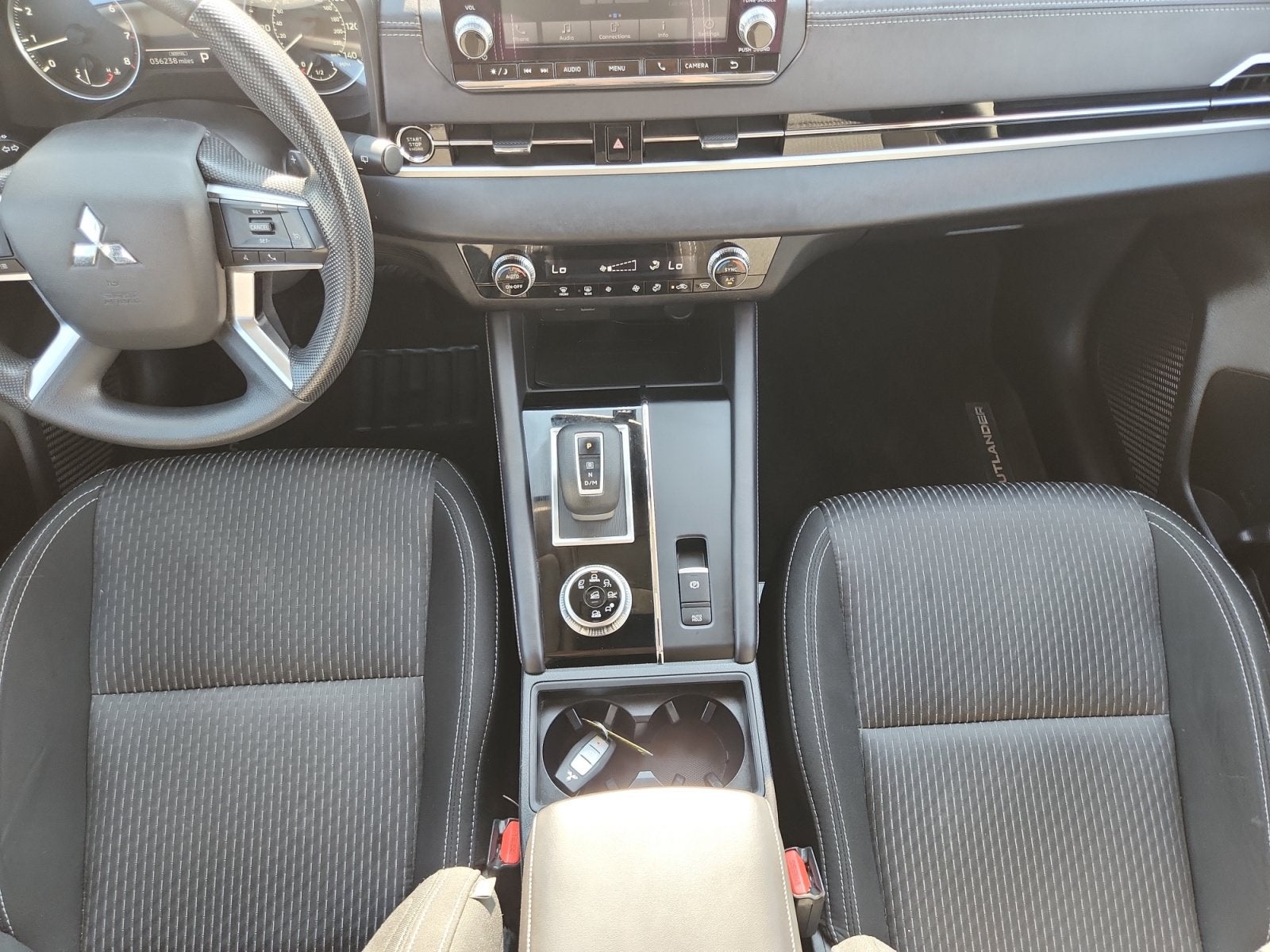2024 Mitsubishi Outlander ES