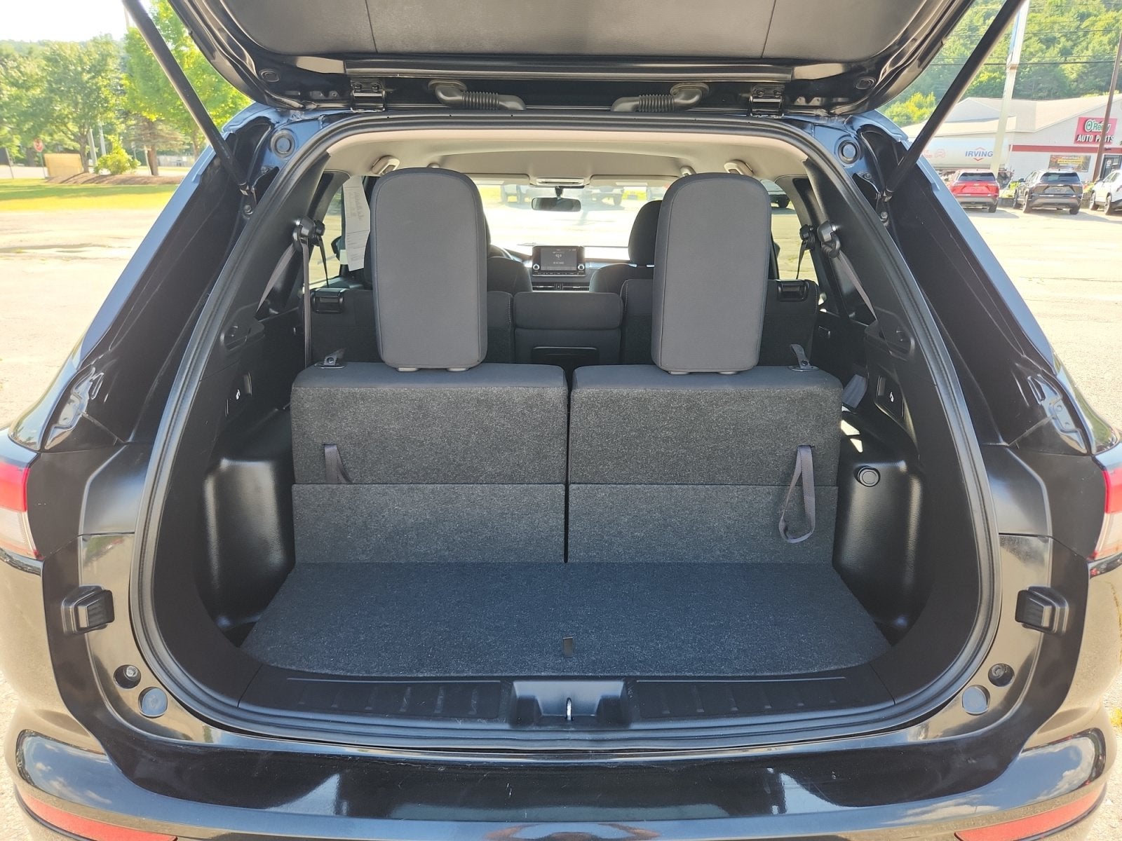 2024 Mitsubishi Outlander ES