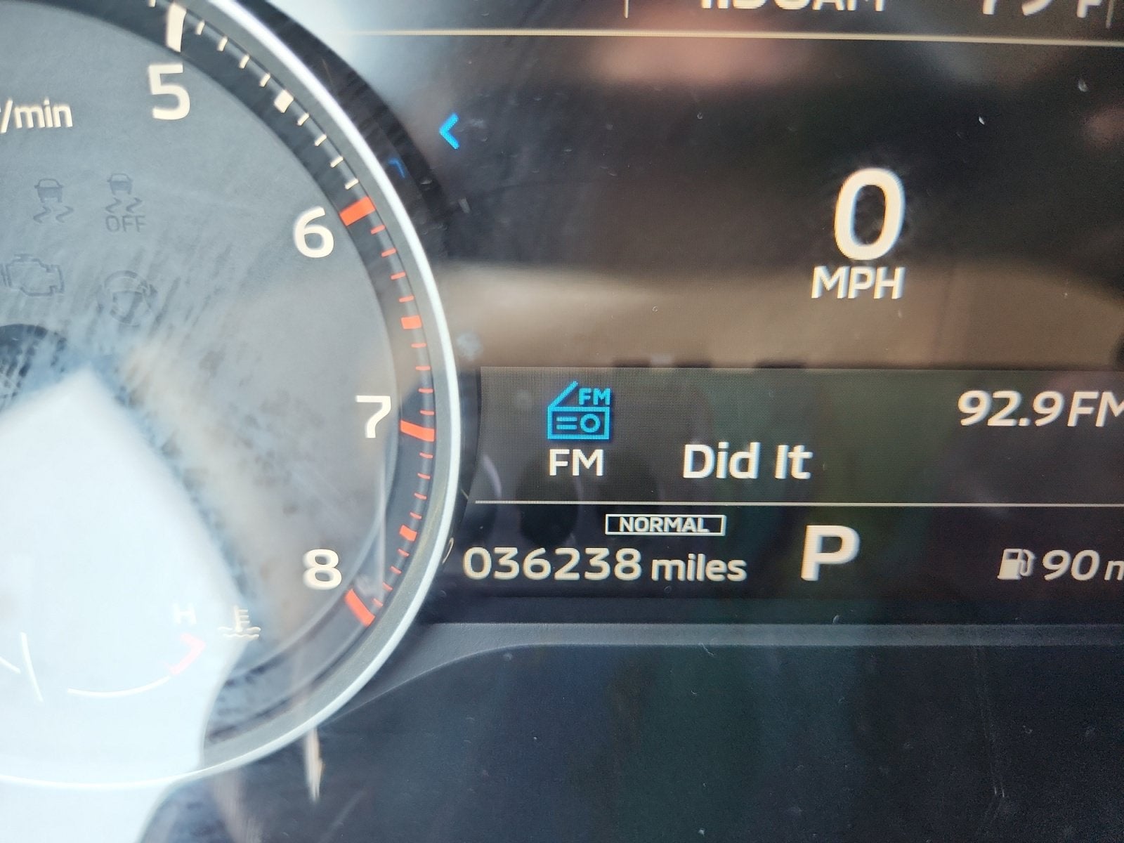 2024 Mitsubishi Outlander ES