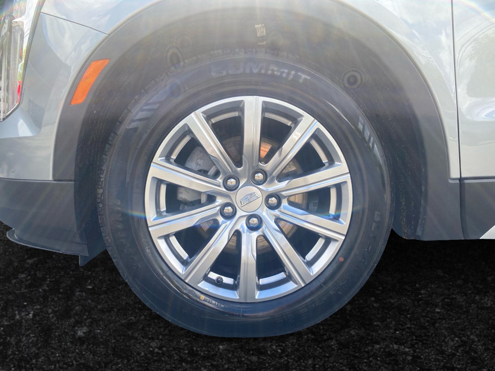2023 Cadillac XT4 AWD Premium Luxury