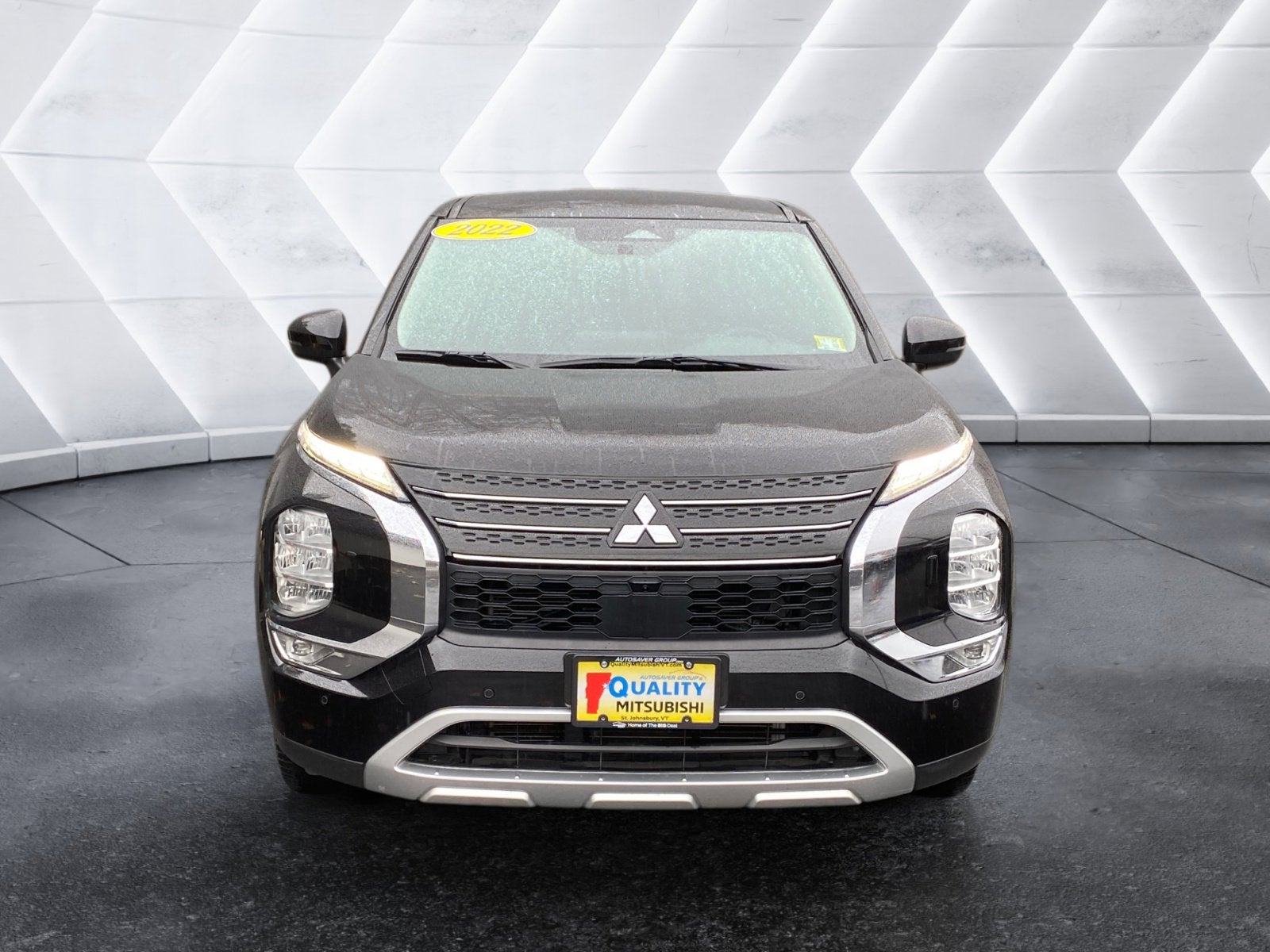 2022 Mitsubishi Outlander Base