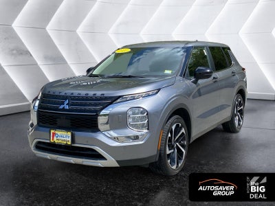 2022 Mitsubishi Outlander Base